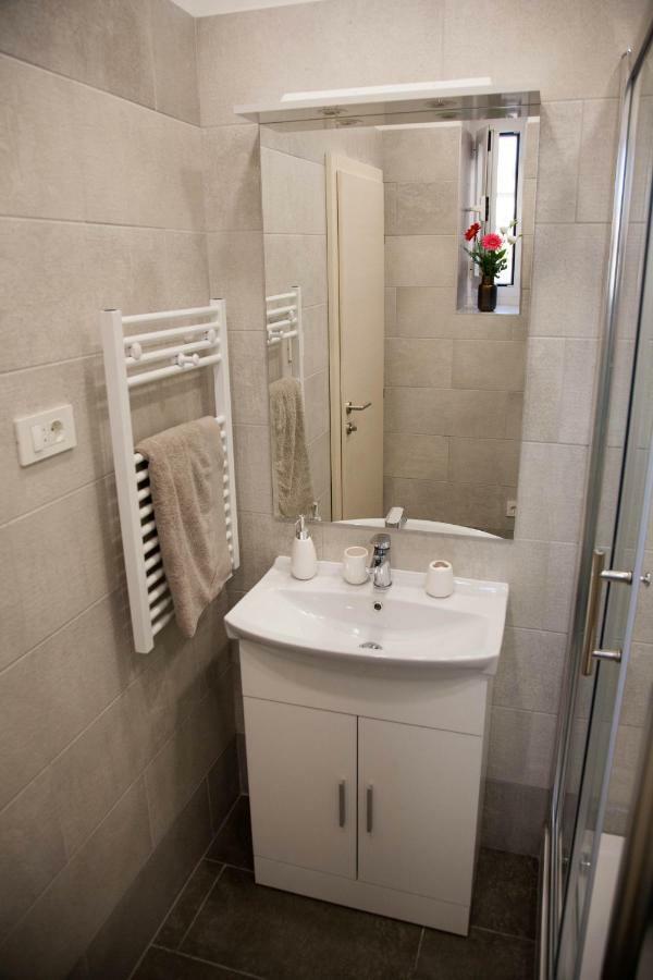Soukki Town Centre Suites 1 スプリト エクステリア 写真